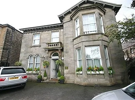 Pensionat West End 4*