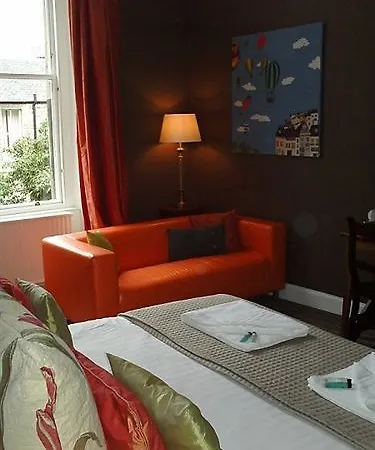 Albyn Townhouse 4*