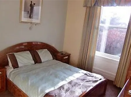 Allison House 16 بيت ضيافة 4*