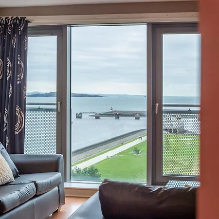 Western Harbour View *