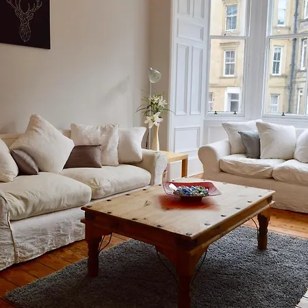 Lovely And Central Two Bedroom Flat Appartement *