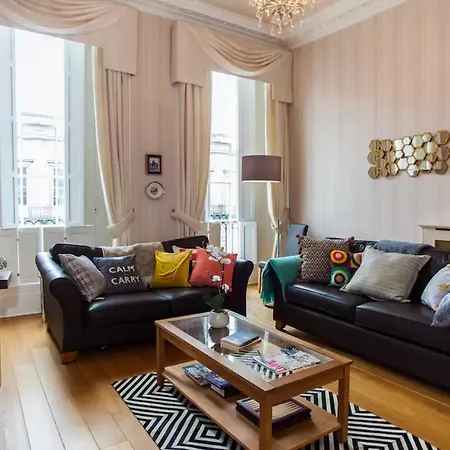 Central 2 Bedroom