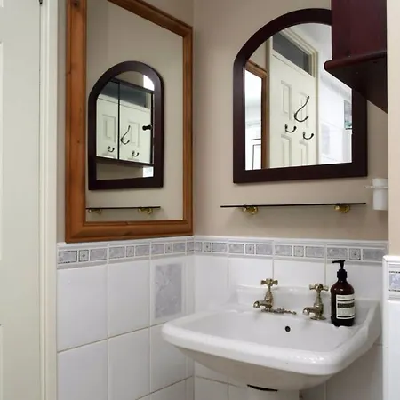 Stockbridge Flat With Garden *