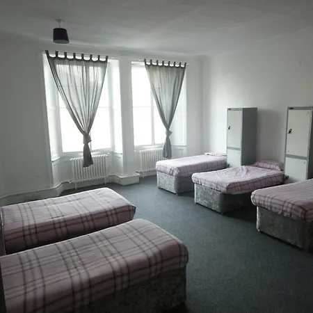 Edinburgh Group Apartments *
