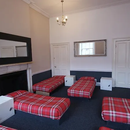 Edinburgh Group Apartments *