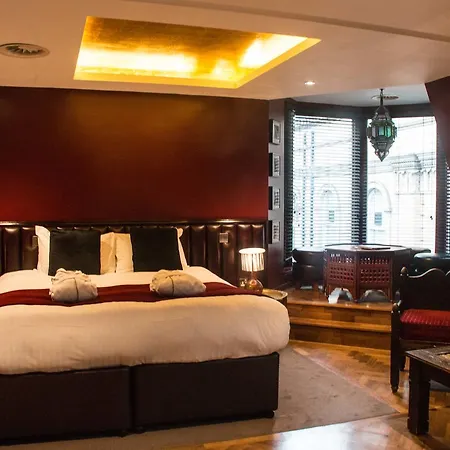 Le Monde Hotel 4*