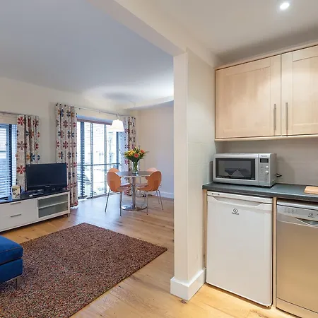 The Patriothall Apartment *