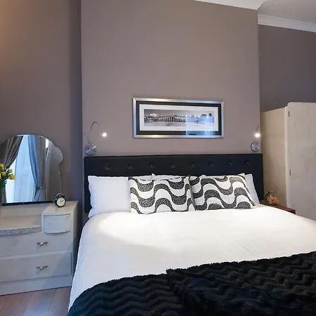 The Haymarket Terrace Apartment *
