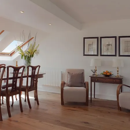 Royal Mile Penthouse - The Address