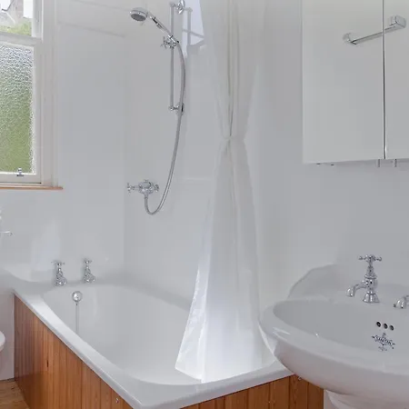 The Edinburgh Address - Classic Marchmont Charm *