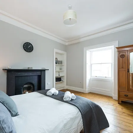 Apartment Stylish Southside Edinburgh
