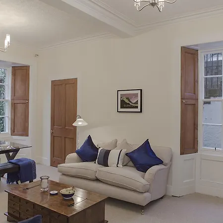 The West End - The Address דירה *