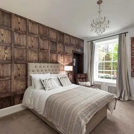 The Bellevue Terrace * Edinburgh