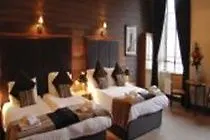 Albany 4*