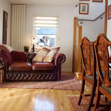 Apartment 2 Bedroom House With Free Parking Edinburgh