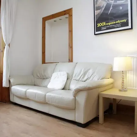 1 Bedroom 10 Minutes From Royal Mile Apartamento