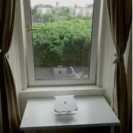 Apartamento 1 Bedroom 10 Minutes From Royal Mile