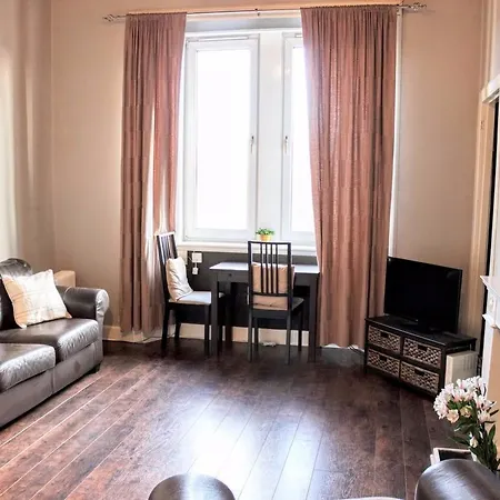 2 Bedroom Central Apartamento
