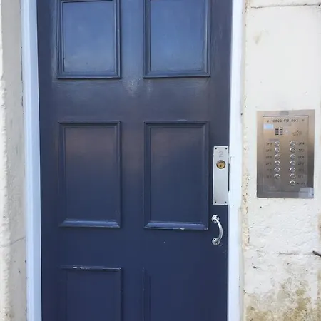 2 Bedroom Central