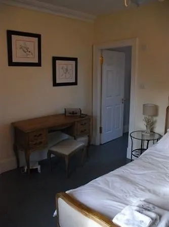 Parkhead House 4*