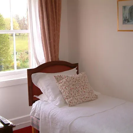 Terrace Hotel 2*