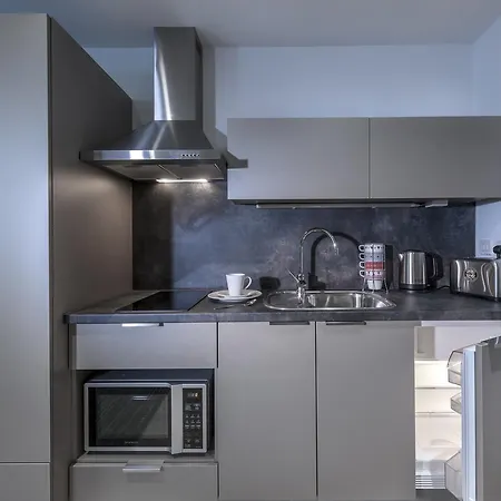 New Park Summer Stays Edinburgh