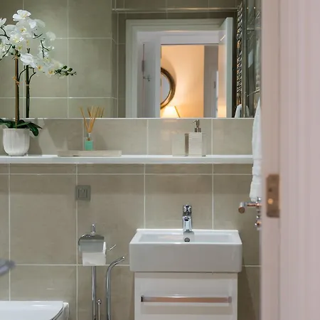 Annandale Street * Edinburgh