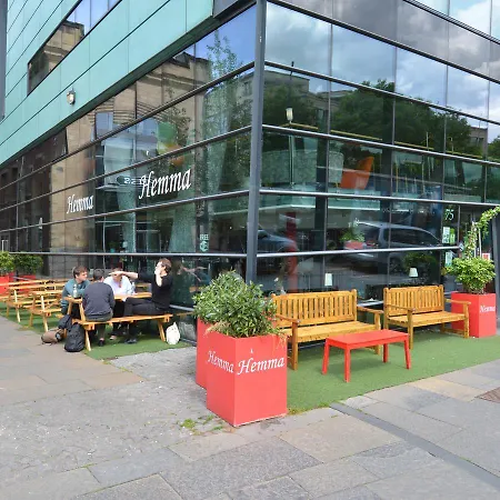 Holyrood Park - Carparking Included! Эдинбург