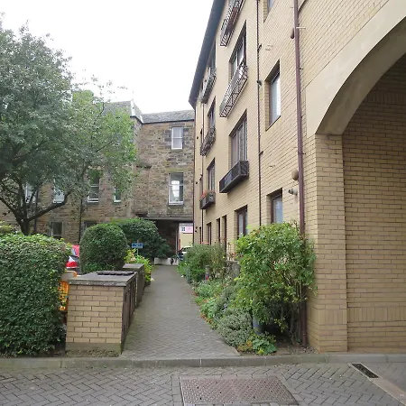 Gilmours Entry *