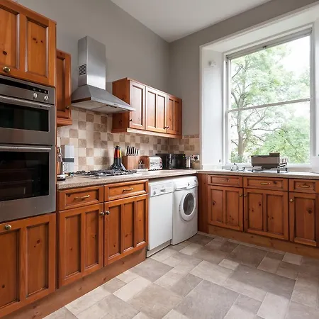 Hillside Luxury Apartment * Edinburgh