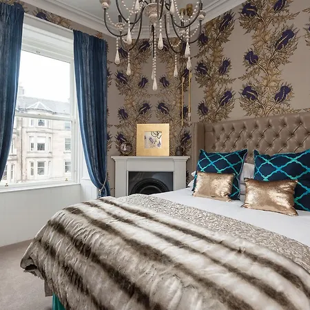 Hillside Luxury Apartment