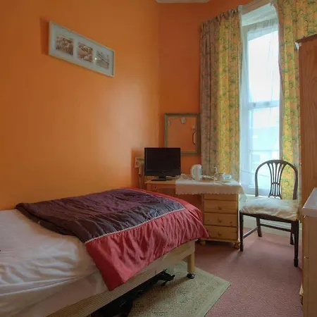 Castle Park 4* Edinburgh