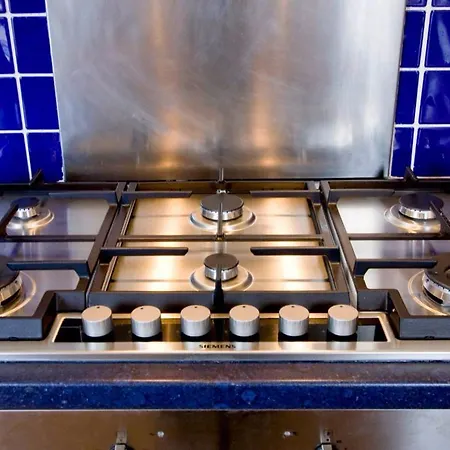 2 Bedroom Flat In Stockbridge Sleeps 4 Edimburgo