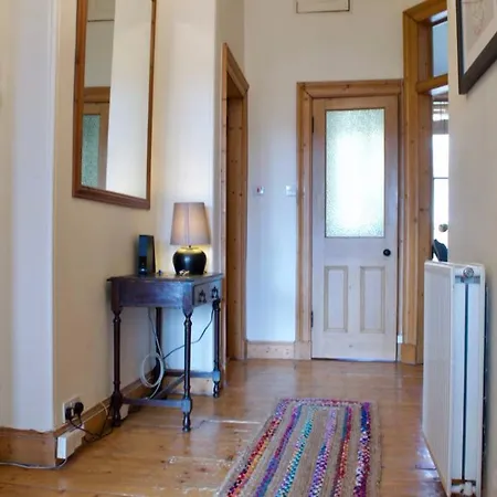 2 Bedroom Flat Near The King'S Theatre Sleeps 4 爱丁堡