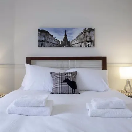 4 Bedroom In City Centre Apartamento Edimburgo