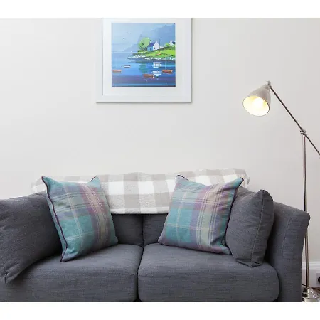 Pass The Keys Spacious 2-br Flat For 4 In Morningside Apartment