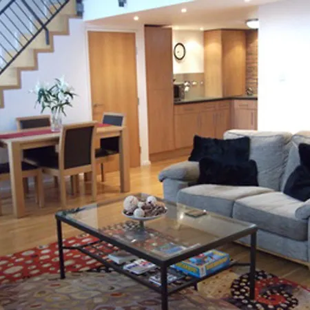 Apartment Davie Street