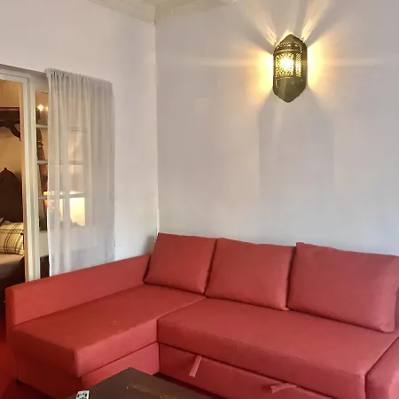 Bed and breakfast Iholiday 3*