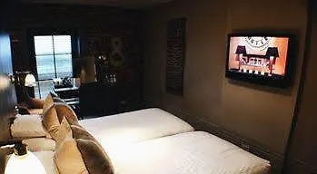 Dakota Edinburgh 4*