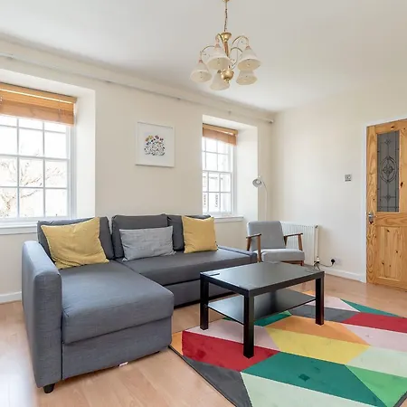 Apartment Near The Royal Mile *