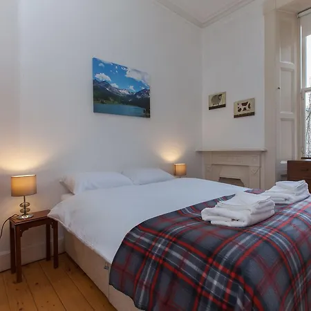 2 Bedroom Central