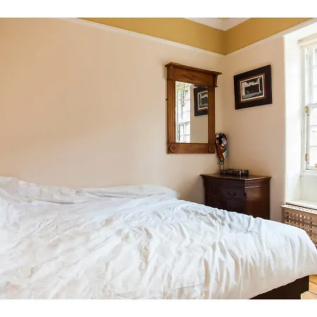 Apartment Historic Dean Village Treasure, Sleeps 4 *
