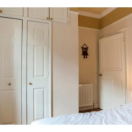 Historic Dean Village Treasure, Sleeps 4 Apartment Edinburgh