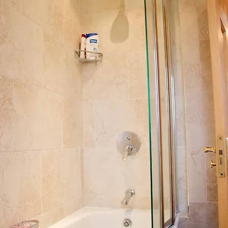3 Bedroom Mews House Sleeps 6 * Edinburgh