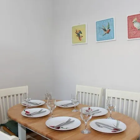 3 Bedroom Centre Sleeps 6 Apartament