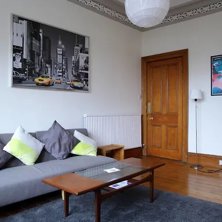 City Centre Modernised Victorian Flat 20 Minutes To Royal Mile *