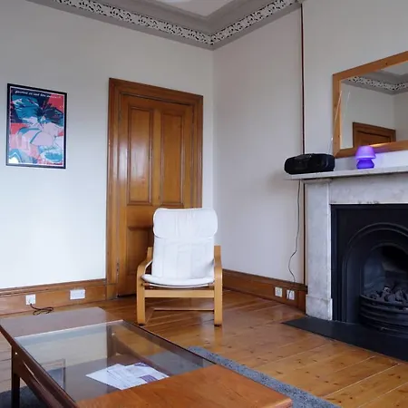 Apartment City Centre Modernised Victorian Flat 20 Minutes To Royal Mile *