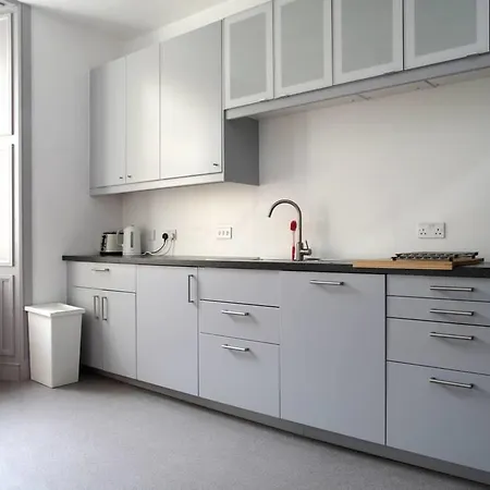 City Centre Modernised Victorian Flat 20 Minutes To Royal Mile