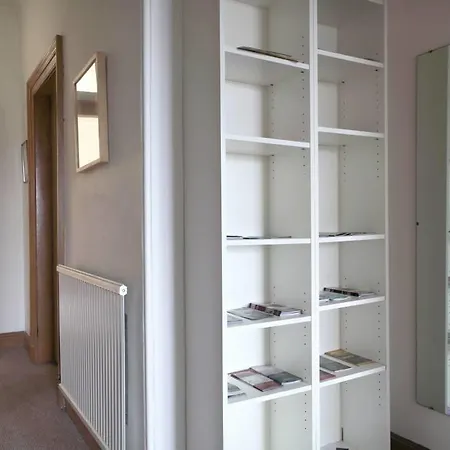 City Centre Modernised Victorian Flat 20 Minutes To Royal Mile *