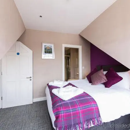 The Spires 3*